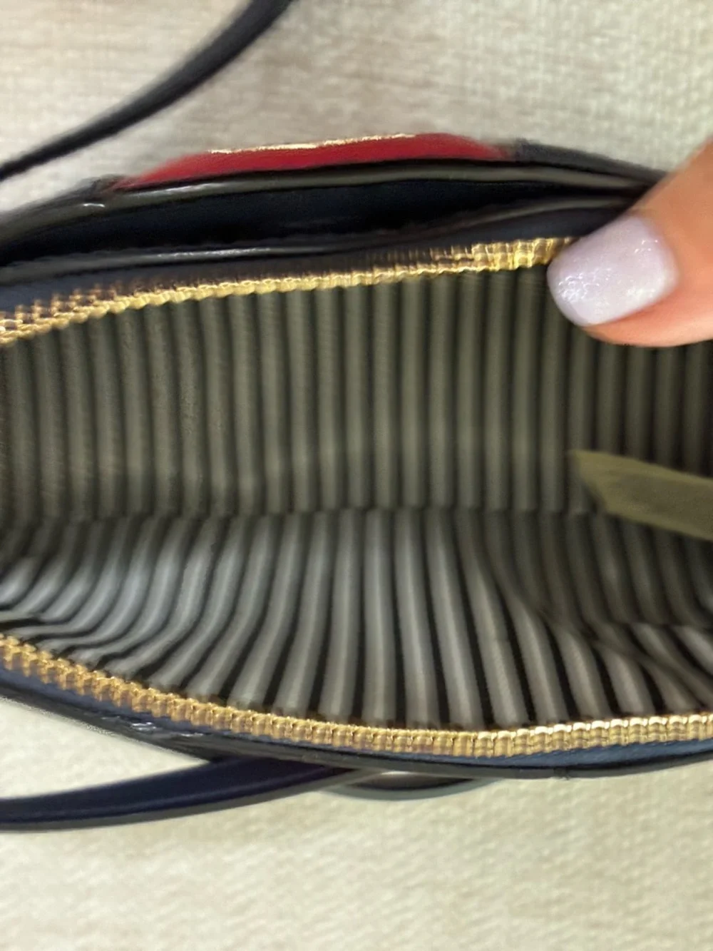 Kate Spade New York
Cameron Street Racing Stripe Hilli 
Crossbdy Bag Leather - Picture 11 of 12